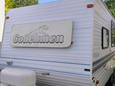 2000 coachman catalina 225QB
