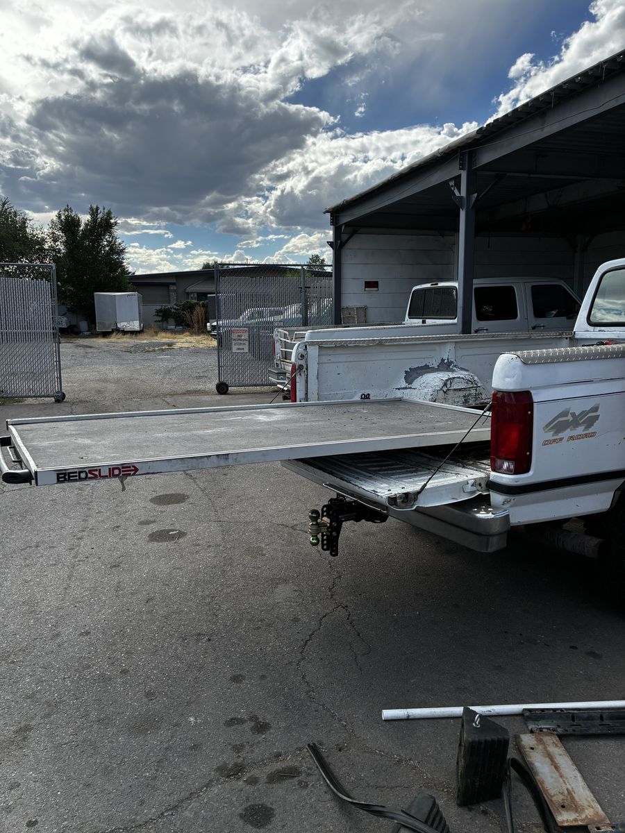 Bedslide 2000kHD truck bed cargo tray