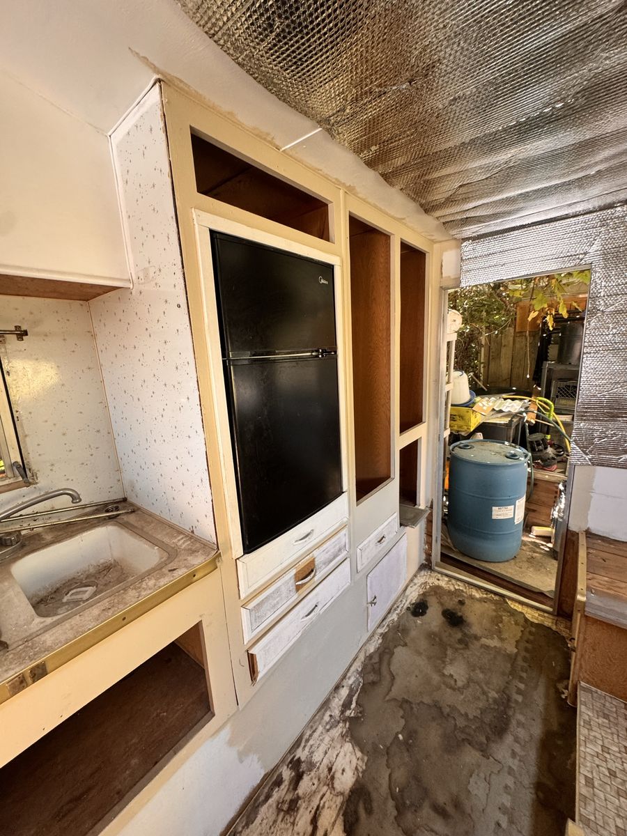 Main image 5