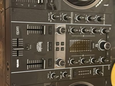 Hercules DJControl Inpulse 500