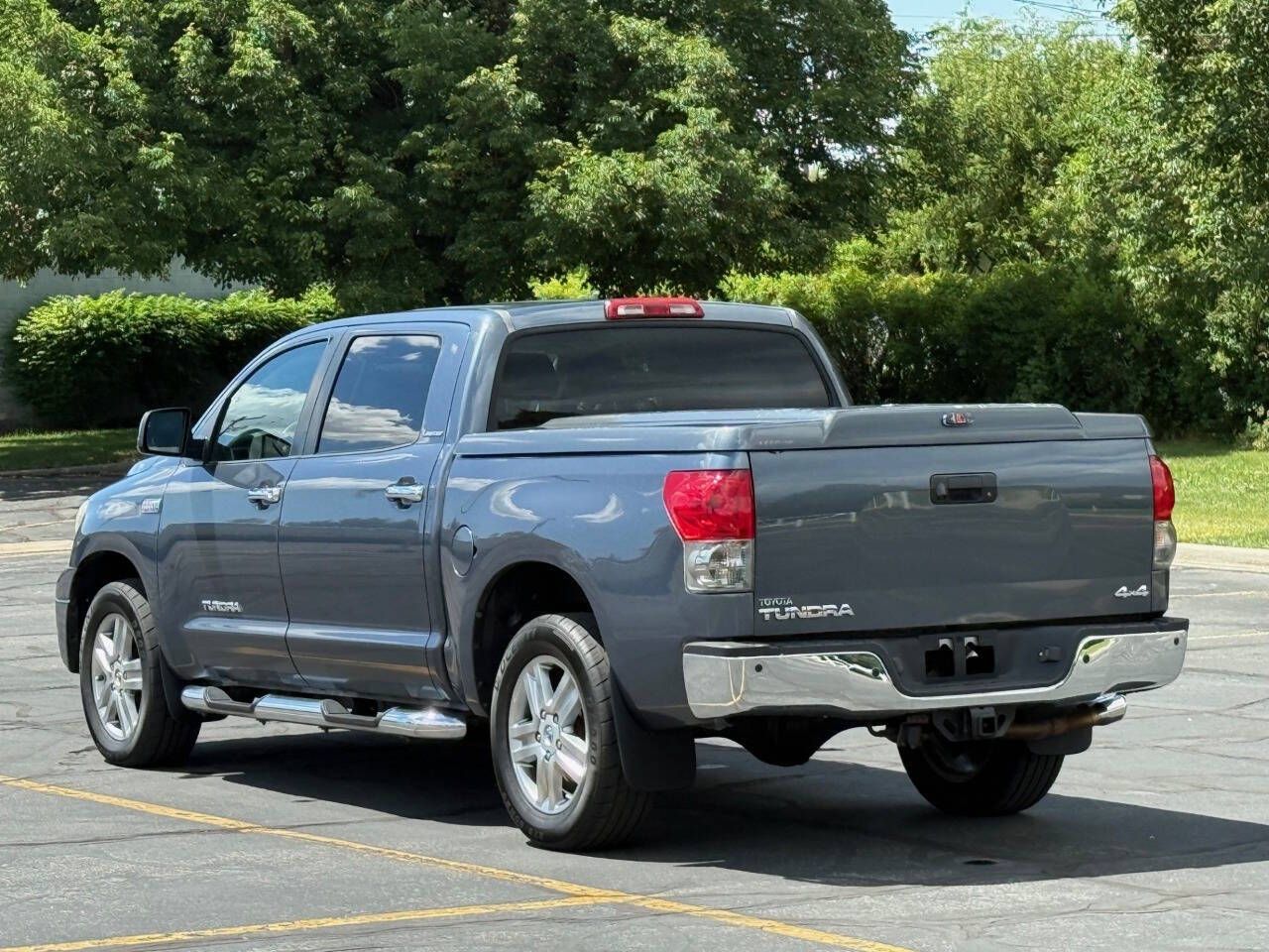 Main image 7