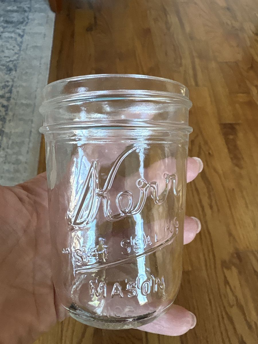 Pint canning jars 