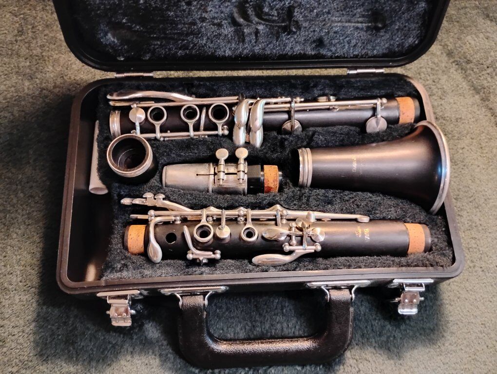 Intermediate Yamaha 34 clarinet