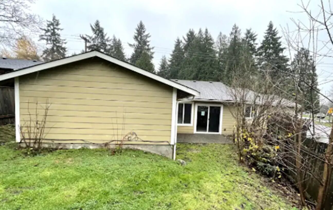 Remodeled 4 Bedroom 2 bathroom Home in Orem