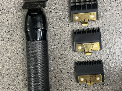 BaBylissPRO BlackFX Outlining Cordless Trimmer with Graphite 2.0 Blade and Attachments