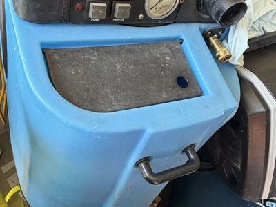 Carpet cleaning machines