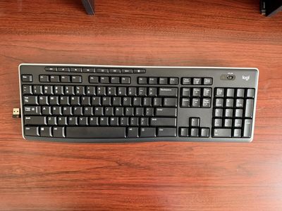 Logitech MK270 Wireless Keyboard and Mouse Combo