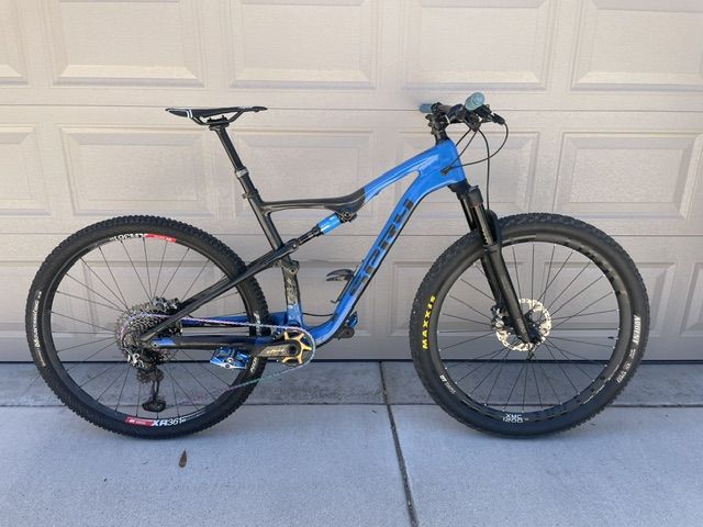 2022 Spry Centaurus Carbon (Large)