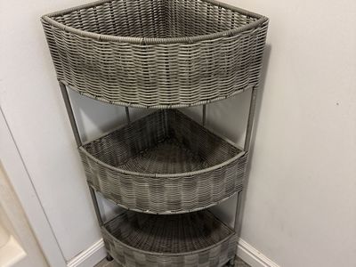3 Tiered Corner Storage Stand