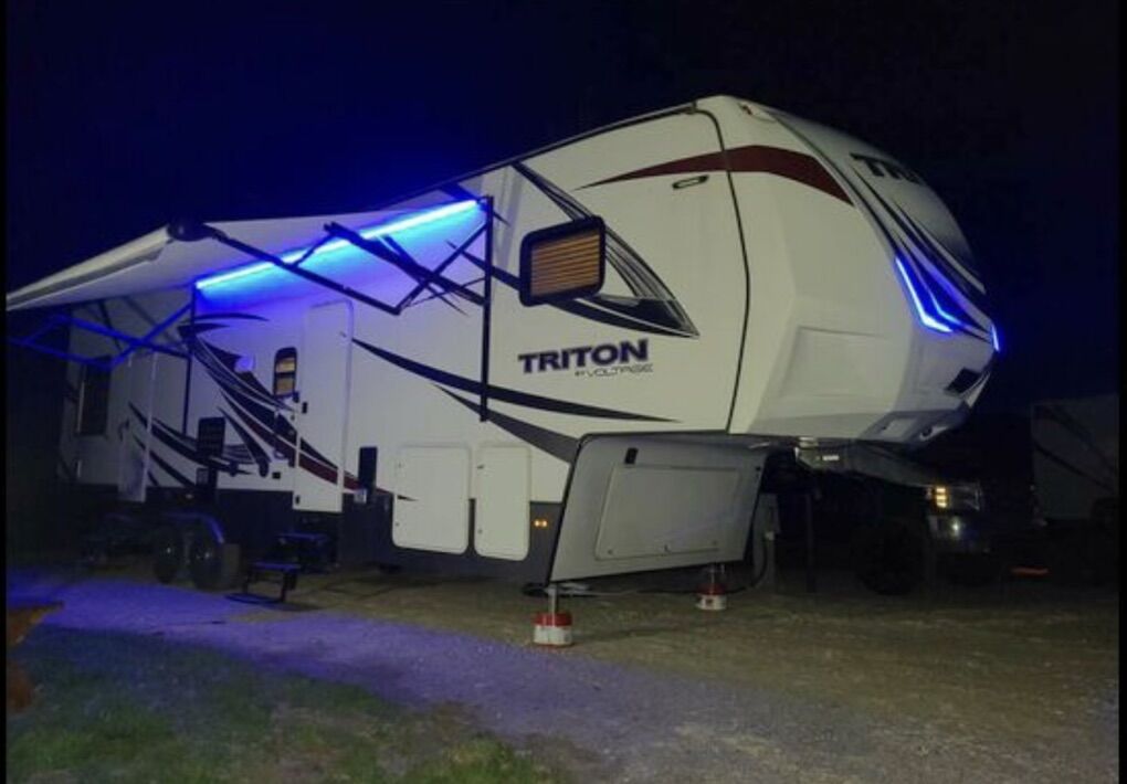 2016 Voltage Triton 3451