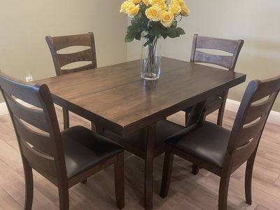 Kitchen Dining Table