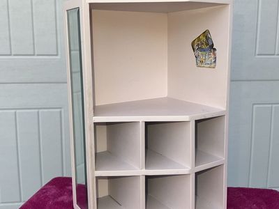 Doll Shelf/Jewelry Storage