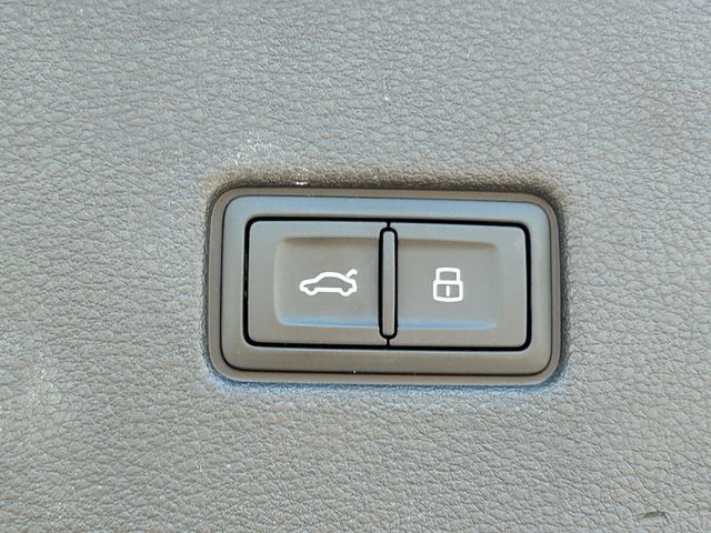 Main image 33