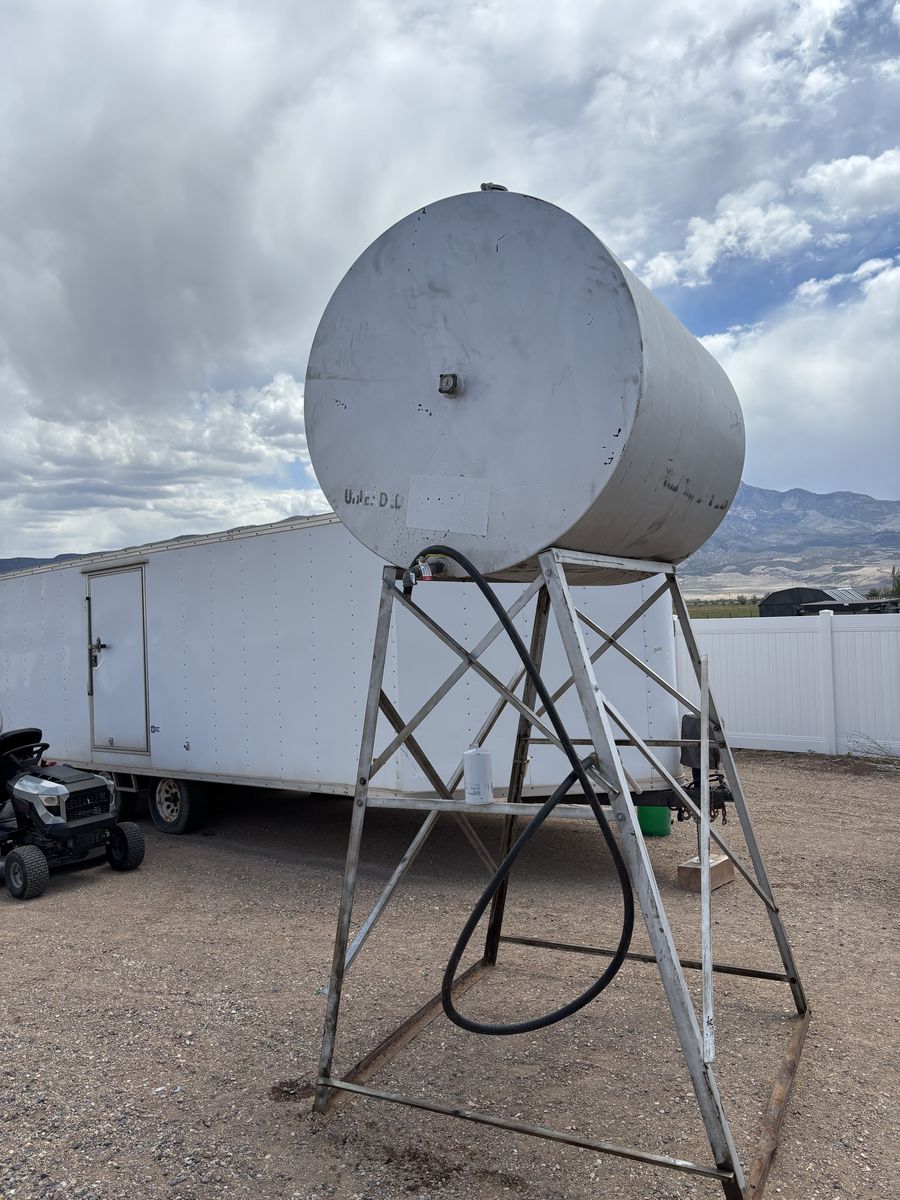 500 gallon stand fuel tank