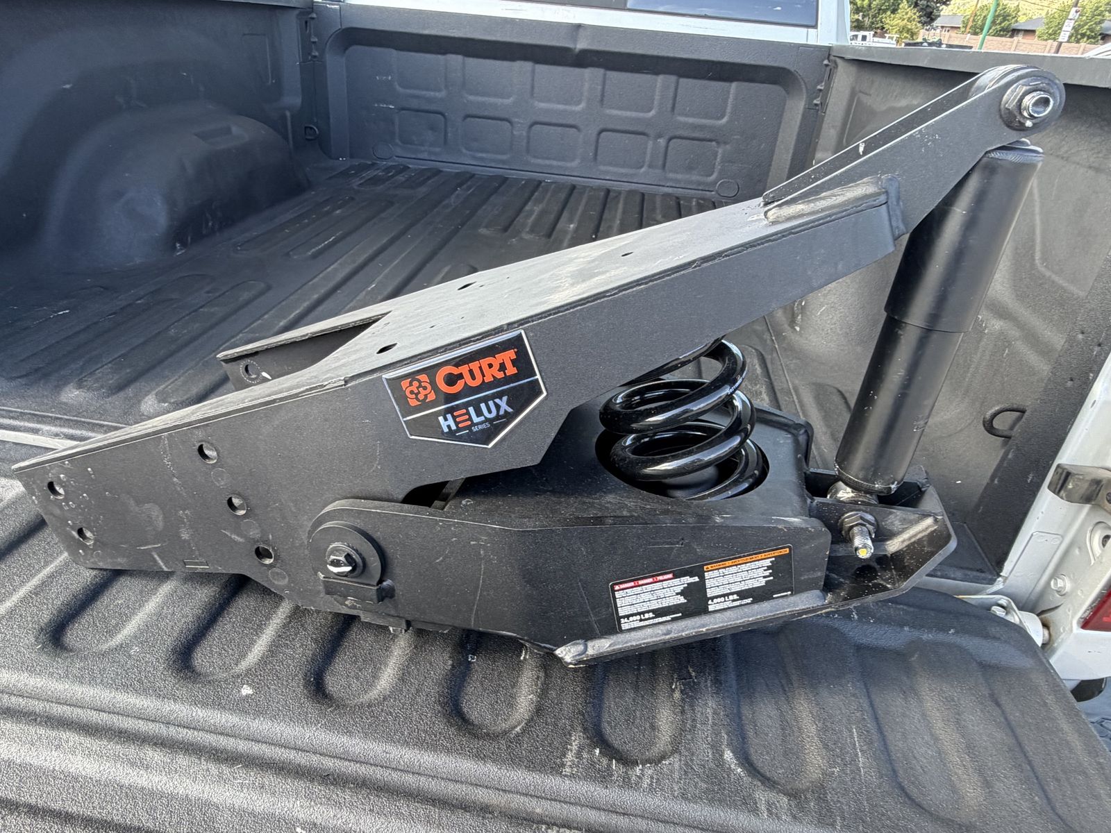 CURT HeLux Series Fifth Wheel  Suspension Hitch