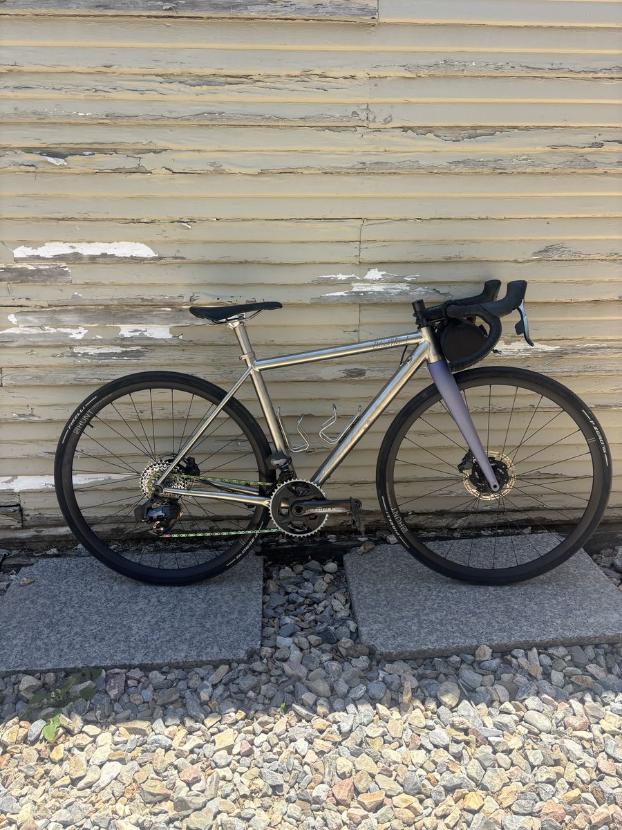 BlackHeart Bike Co. Allroad Titanium V2 – SRAM Force AXS – Size 49 | $3500