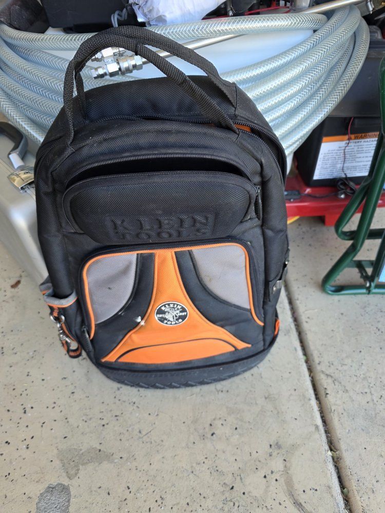 Klein Tools 55421BP-14 Tool Bag Backpack, 14-inch, Black/Orange, Organizer
