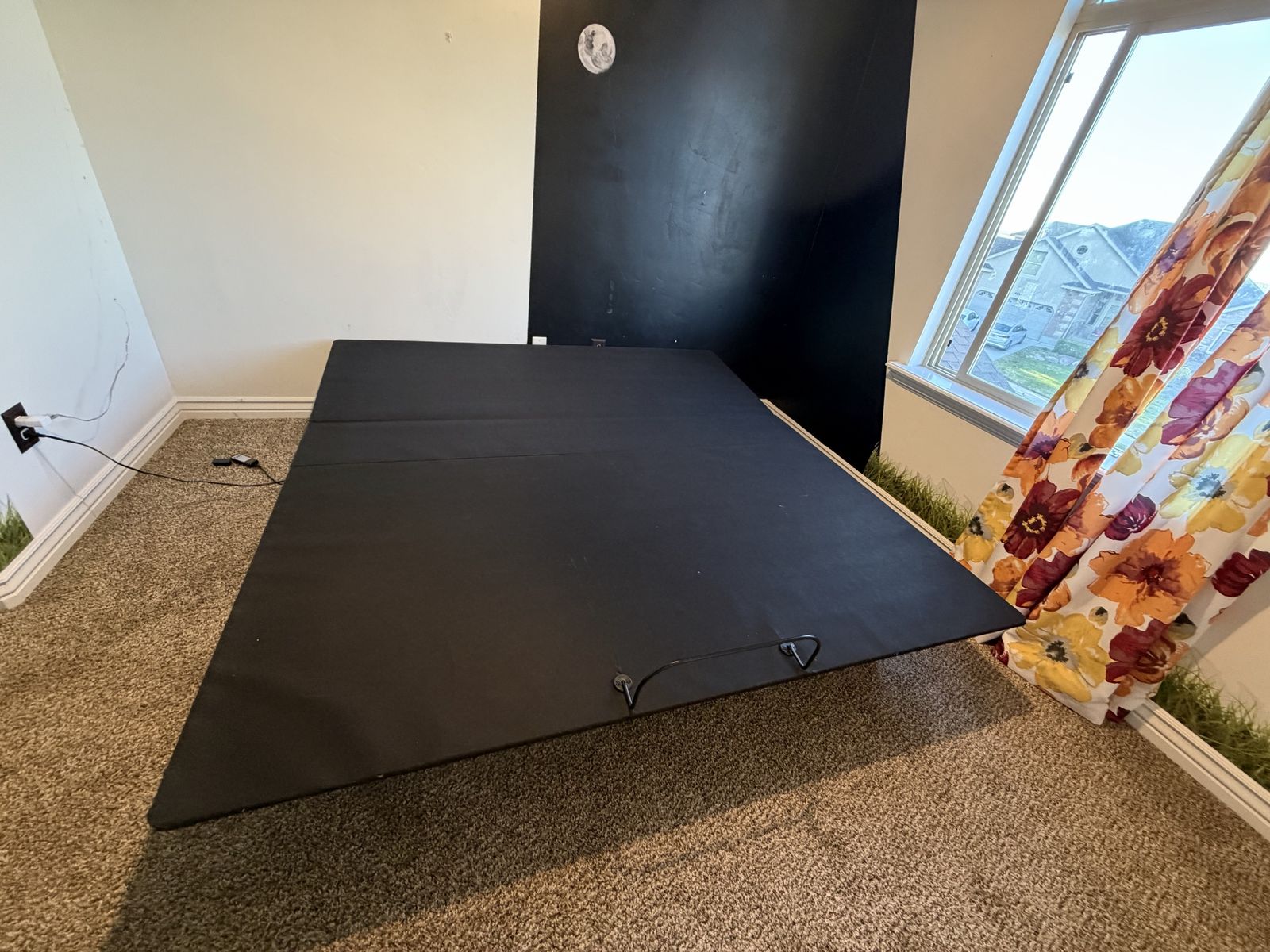 Adjustable King Size Bed Frame W/Mattress