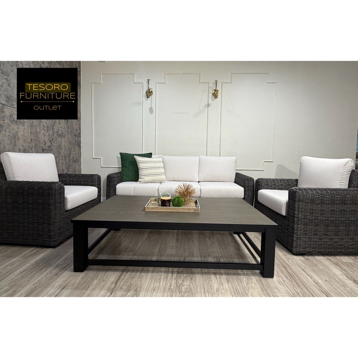 NEW VERANDA PATIO SET WE OFFER DELIVERY