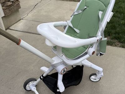 Lightweight Convertible Baby Stroller