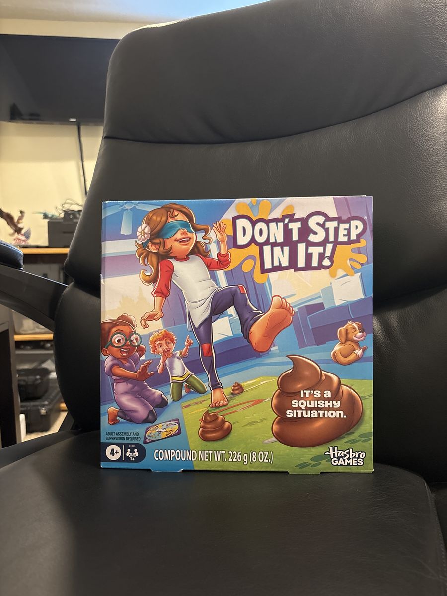 Hasbro Gaming Don't Step In It! Board Game - Family Fun Game for Ages 4+