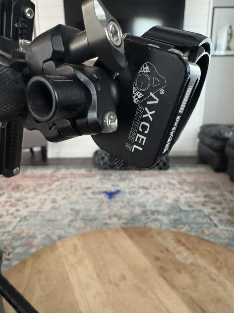 Main image 6