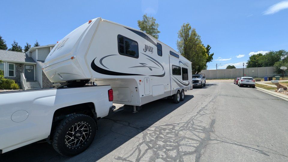 2008 Thor jazz with bunkhouse