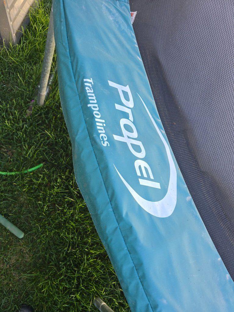 Trampoline heavy duty