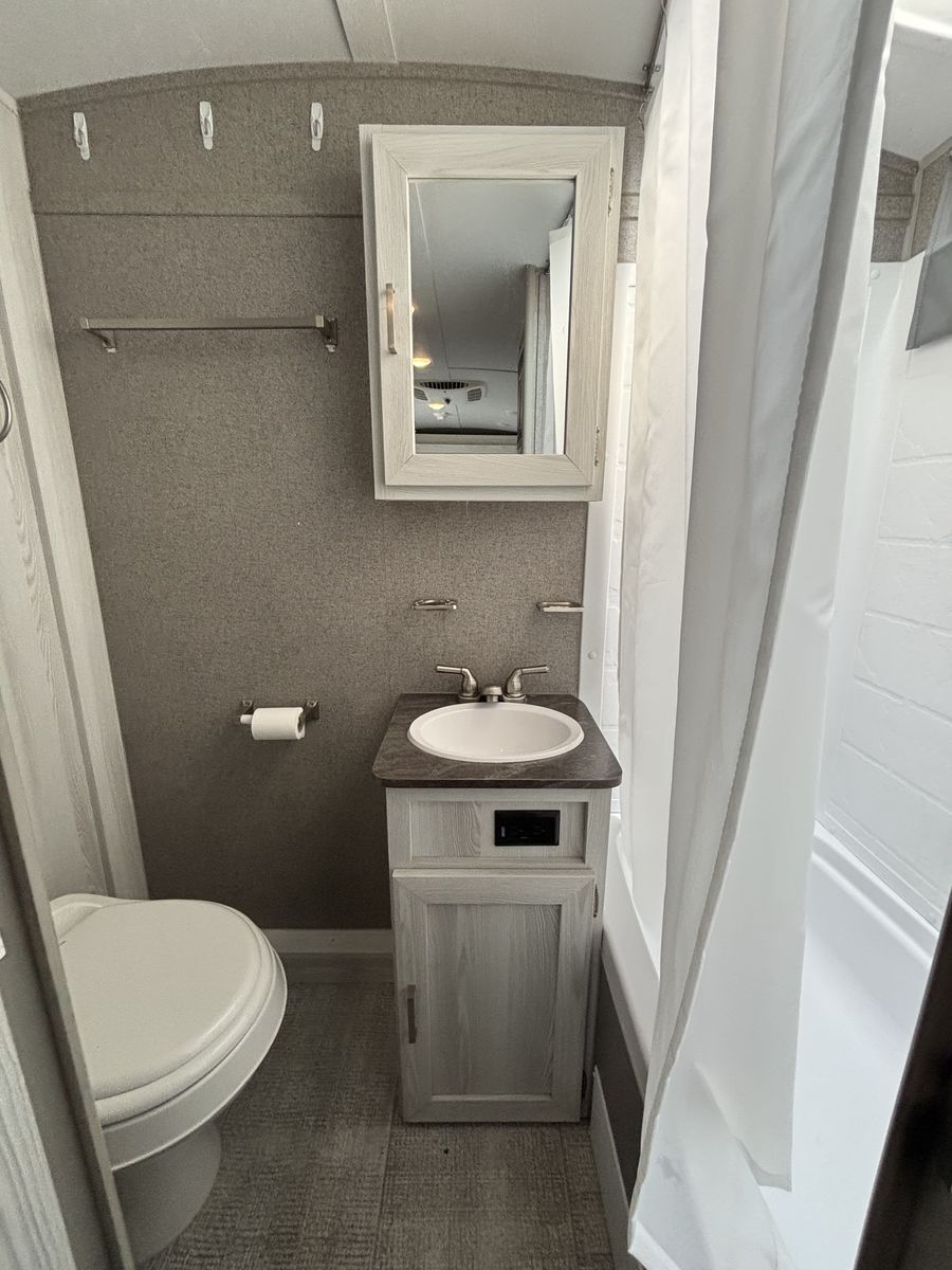 Main image 15