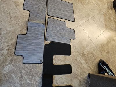 Rivian R1S Gen 1 Chilewich Mats