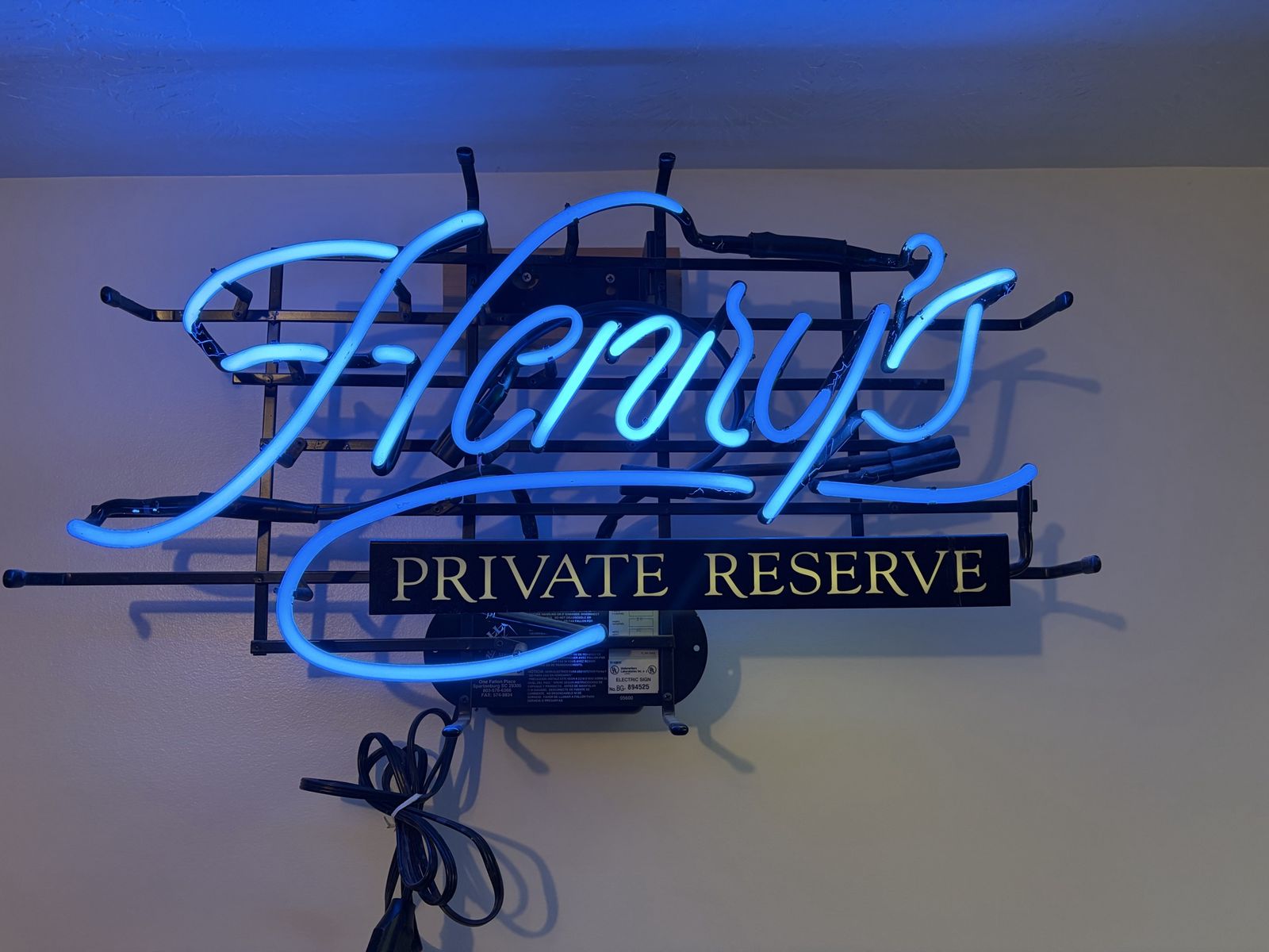 Henry's Private Reserve Beer Neon Sign - Blue, Bar Decor, Man Cave,l