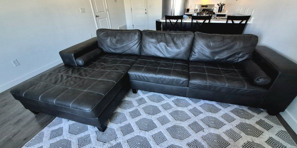 dark brown sectional very good condition