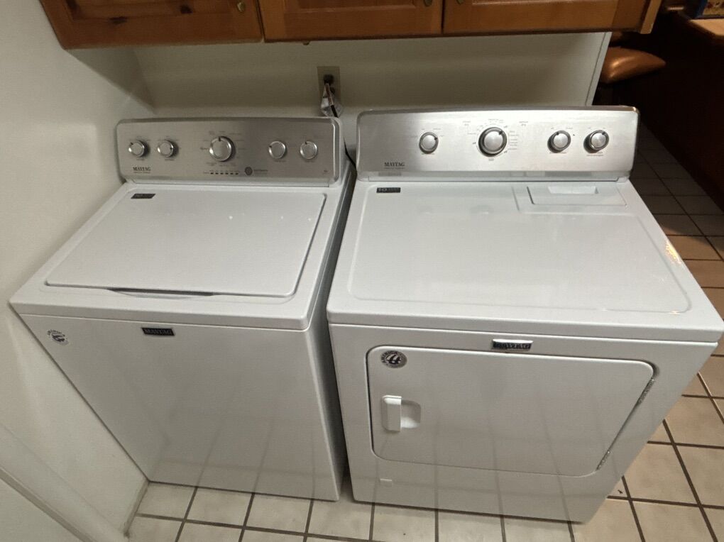 Washer/Gas Dryer Set