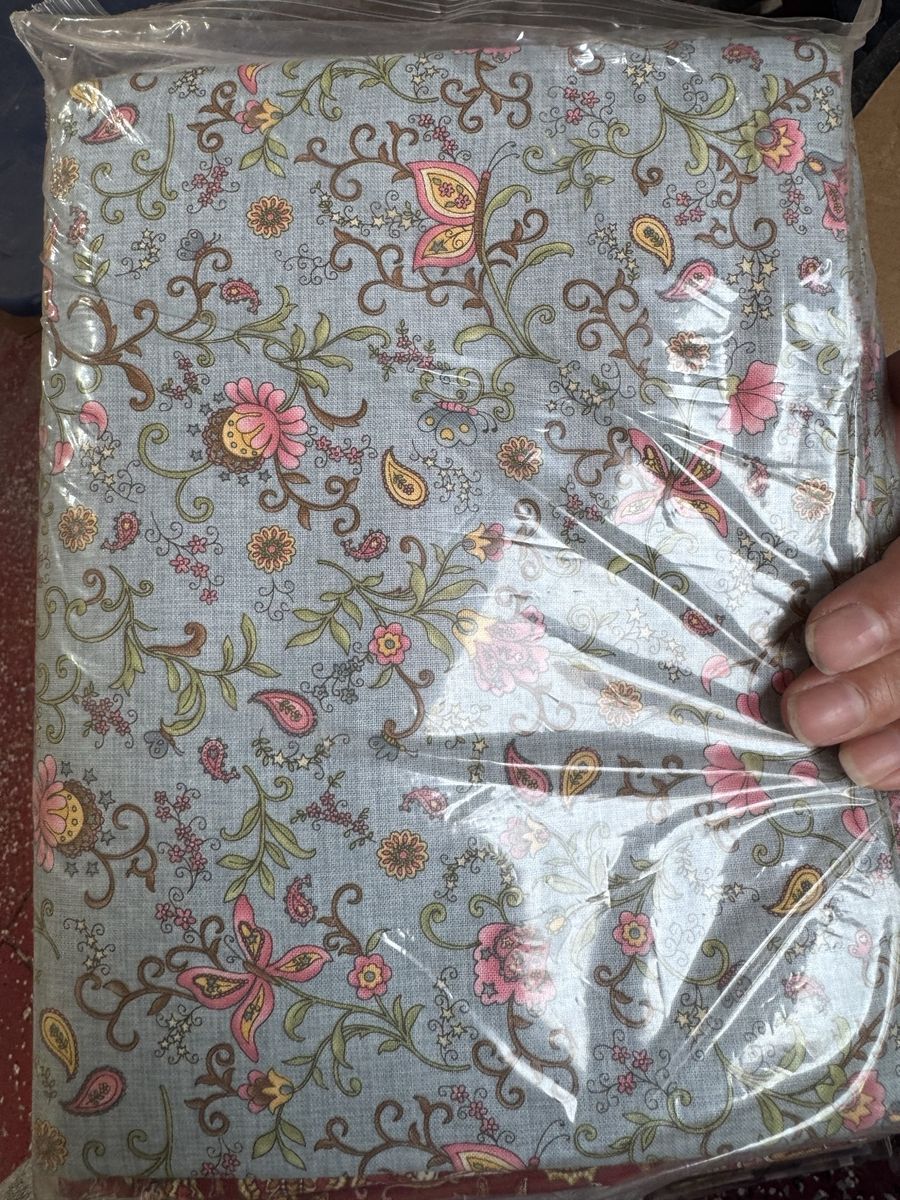 Main image 7