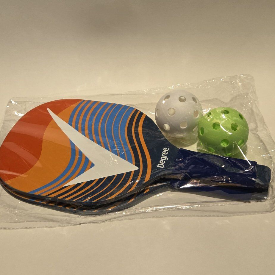 New Degree Pickleball Set -2 paddles/balls