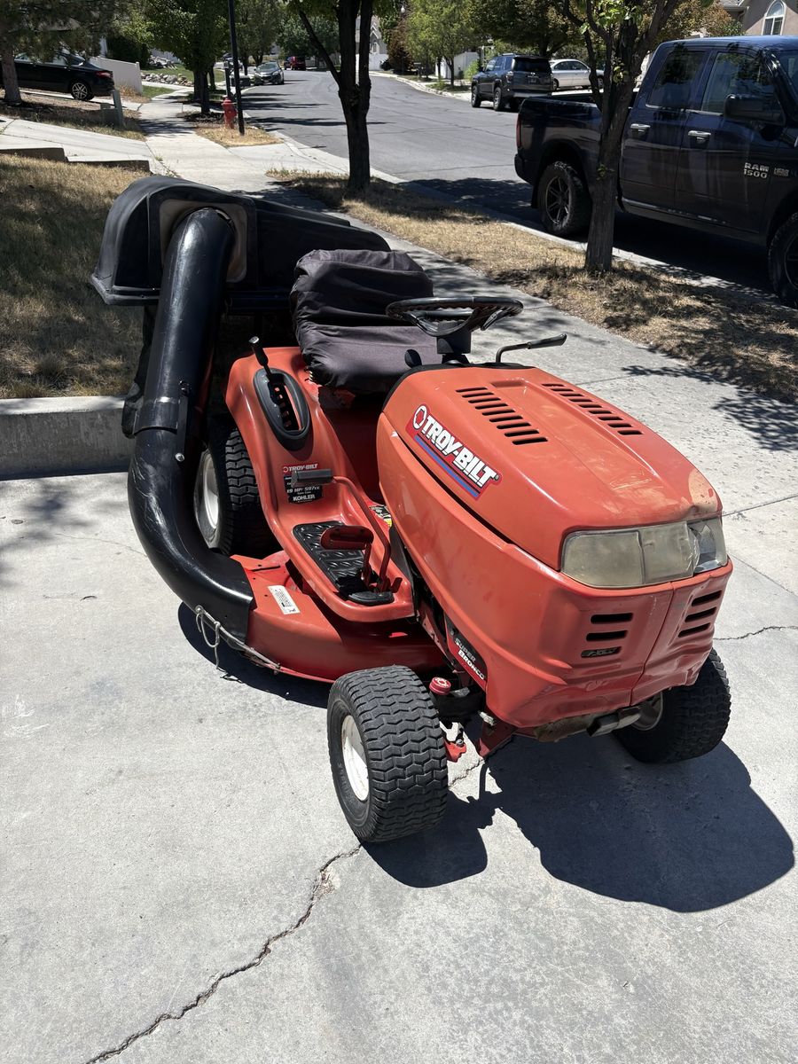 Troybilt super bronco riding mower
