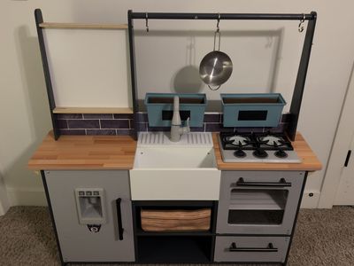 Play kitchen