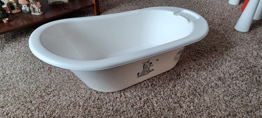 Infant Tub - Gently used