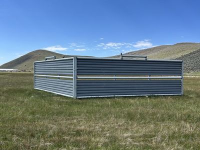 Livestock windbreak panels 24’&6”x7’&10”