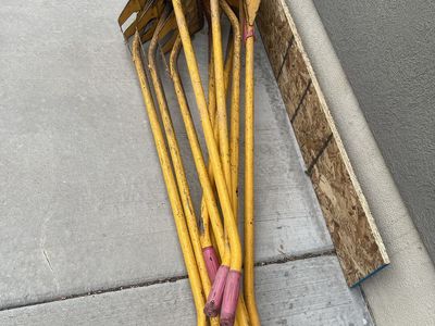 9 Used Shingle Remover Tools - Roofing Pry Bar Hoes, Yellow/Pink Handles - Great for Contractors