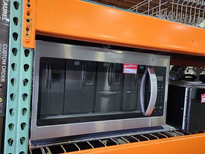 BEAUTIFUL WHIRLPOOL STAINLESS STEEL OVER THE RANGE MICROWAVE!