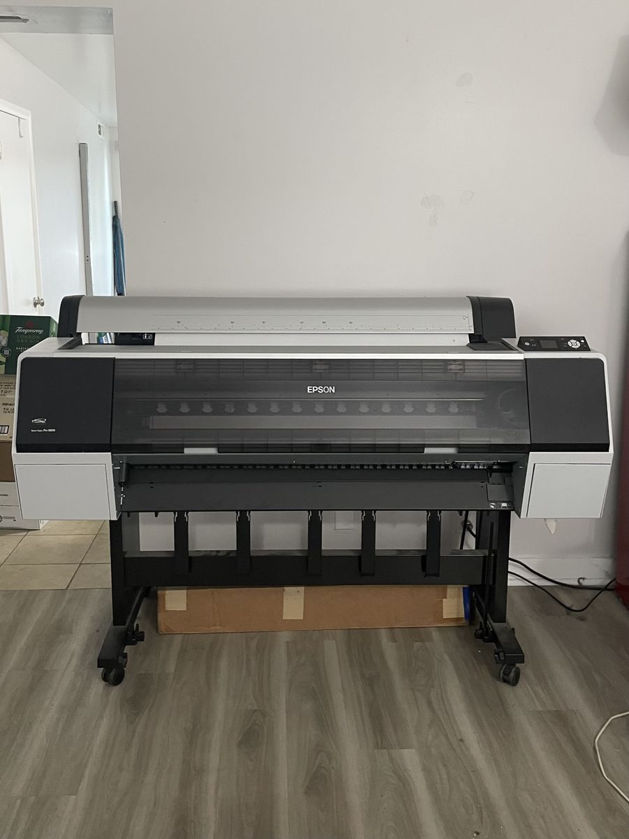 Large Format Epson Stylus Pro 9890 inkjet printer