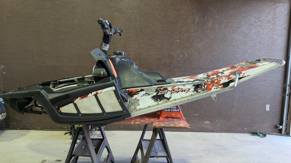 2011 Arctic cat M8 Snopro chassis