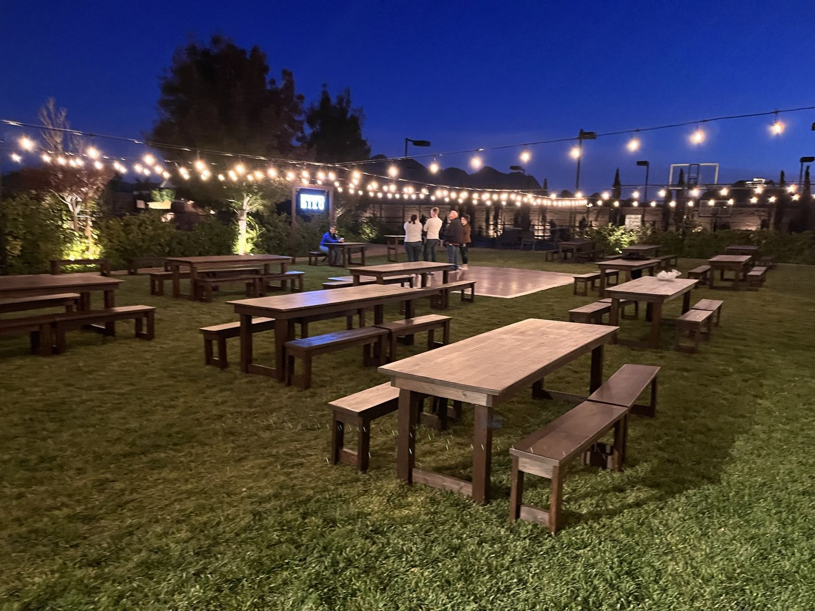 Premium Farmhouse Table Rental Package
