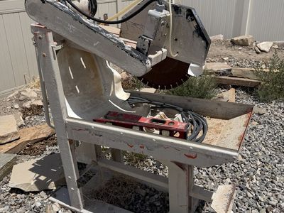 Masonry saw. CC800M