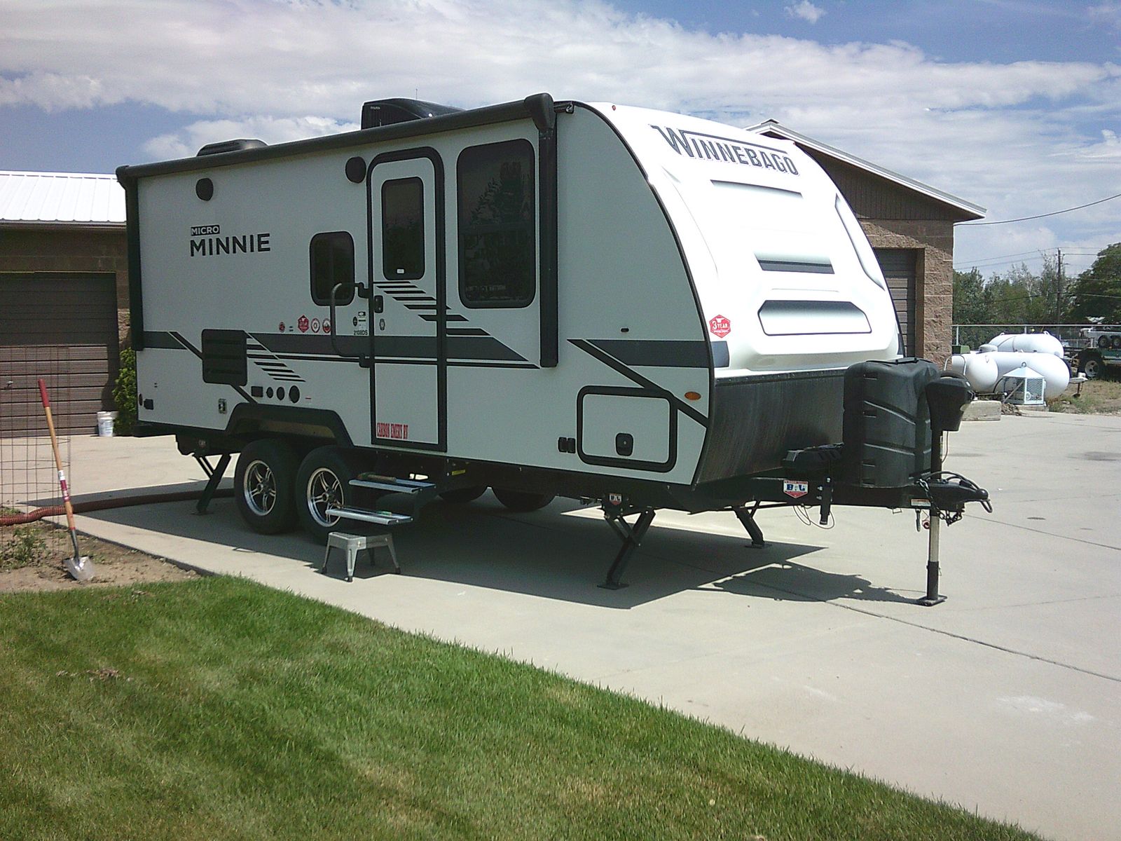 2022 Winnebago Micro Minnie2108DS Bumper Pull Travel Trailer