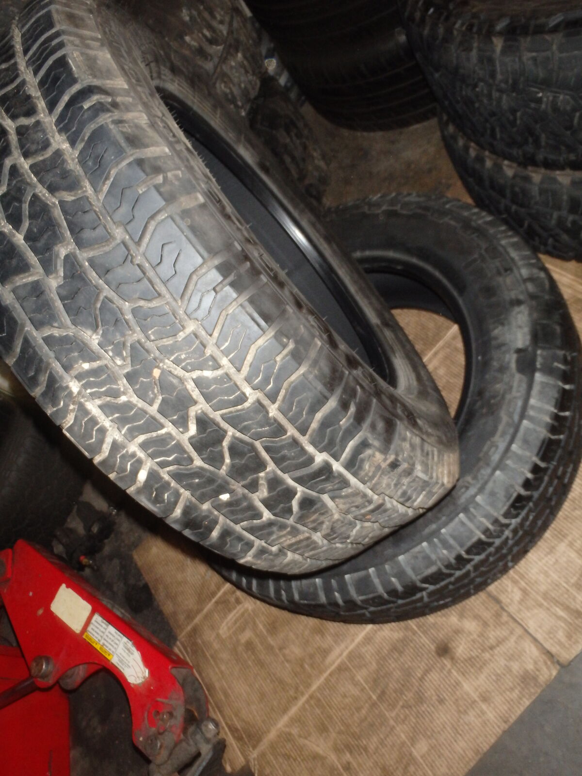 275/65R20 IRONMAN ALL COUNTRY A/S PAIR OF TWO USED TIRES