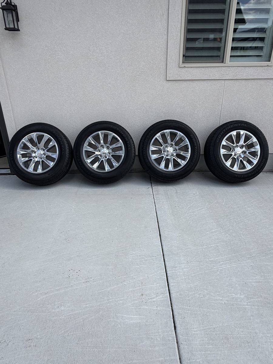 OEM Rims and tires of 2025 Tahoe Premier with TPMS