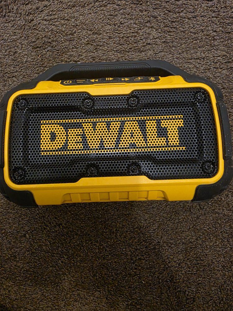 DEWALT 20V MAX Cordless Bluetooth Speaker (Tool Only)