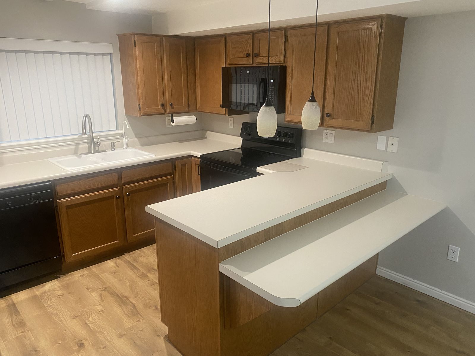 Main image 11
